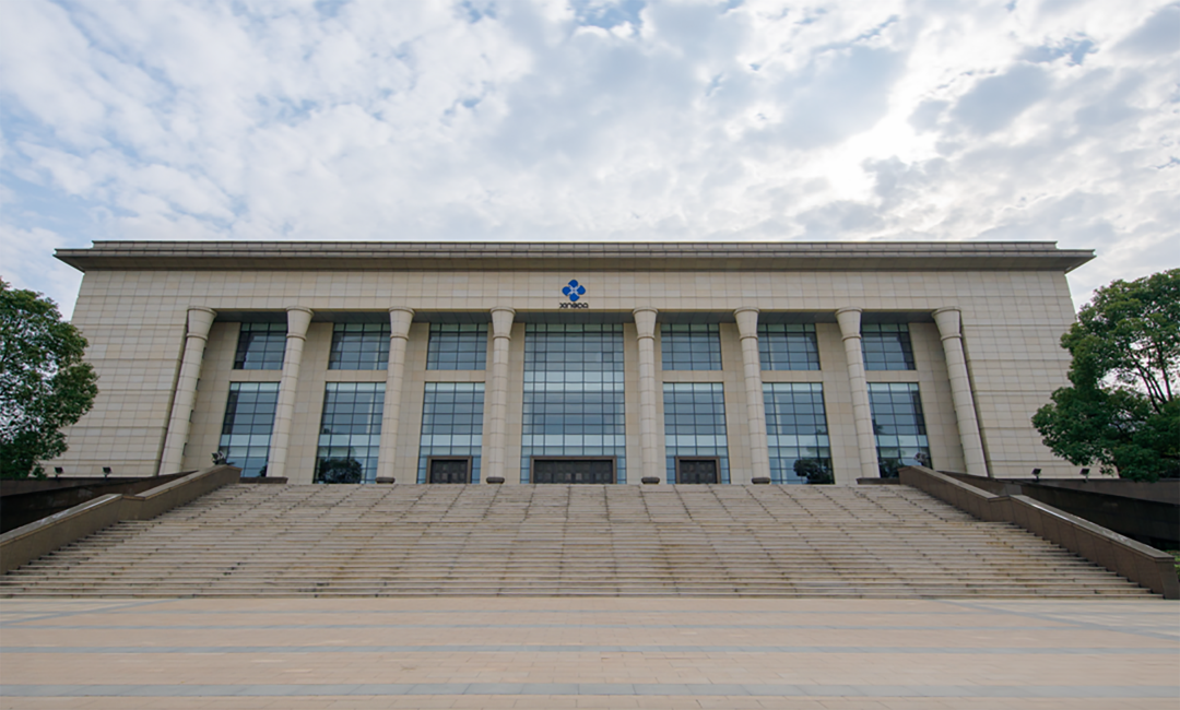 加強(qiáng)與高校、咨詢公司合作，借助外部資源，提升學(xué)員綜合素質(zhì)