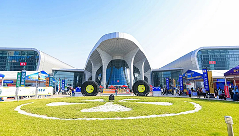 聚焦廣饒橡膠輪胎展，直擊興達(dá)展臺盛況！